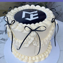 Load image into Gallery viewer, Chateau cherries - Vintage Barrel cake