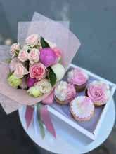 Load image into Gallery viewer, Mother’s Day flower and cupcake gift pack
